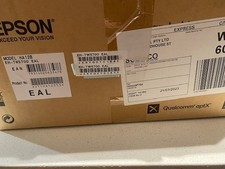 Epson projector EH-TW5700