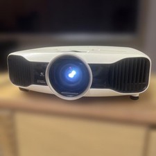 Epson EH-TW8100 Home Theater